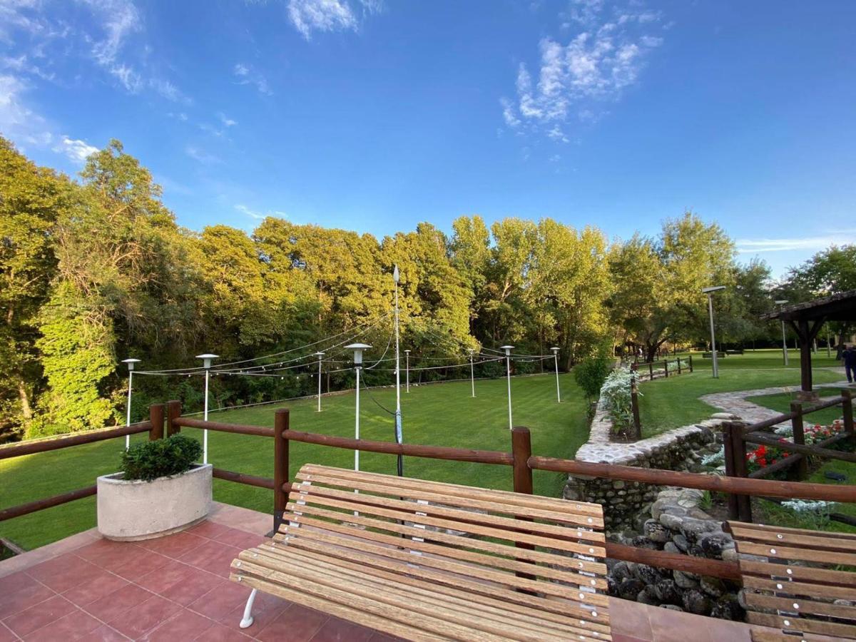 Esencia De Gredos Pension Ramacastanas Buitenkant foto