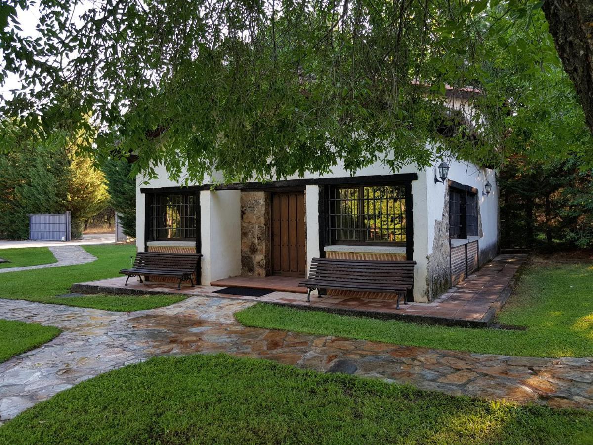 Esencia De Gredos Pension Ramacastanas Buitenkant foto